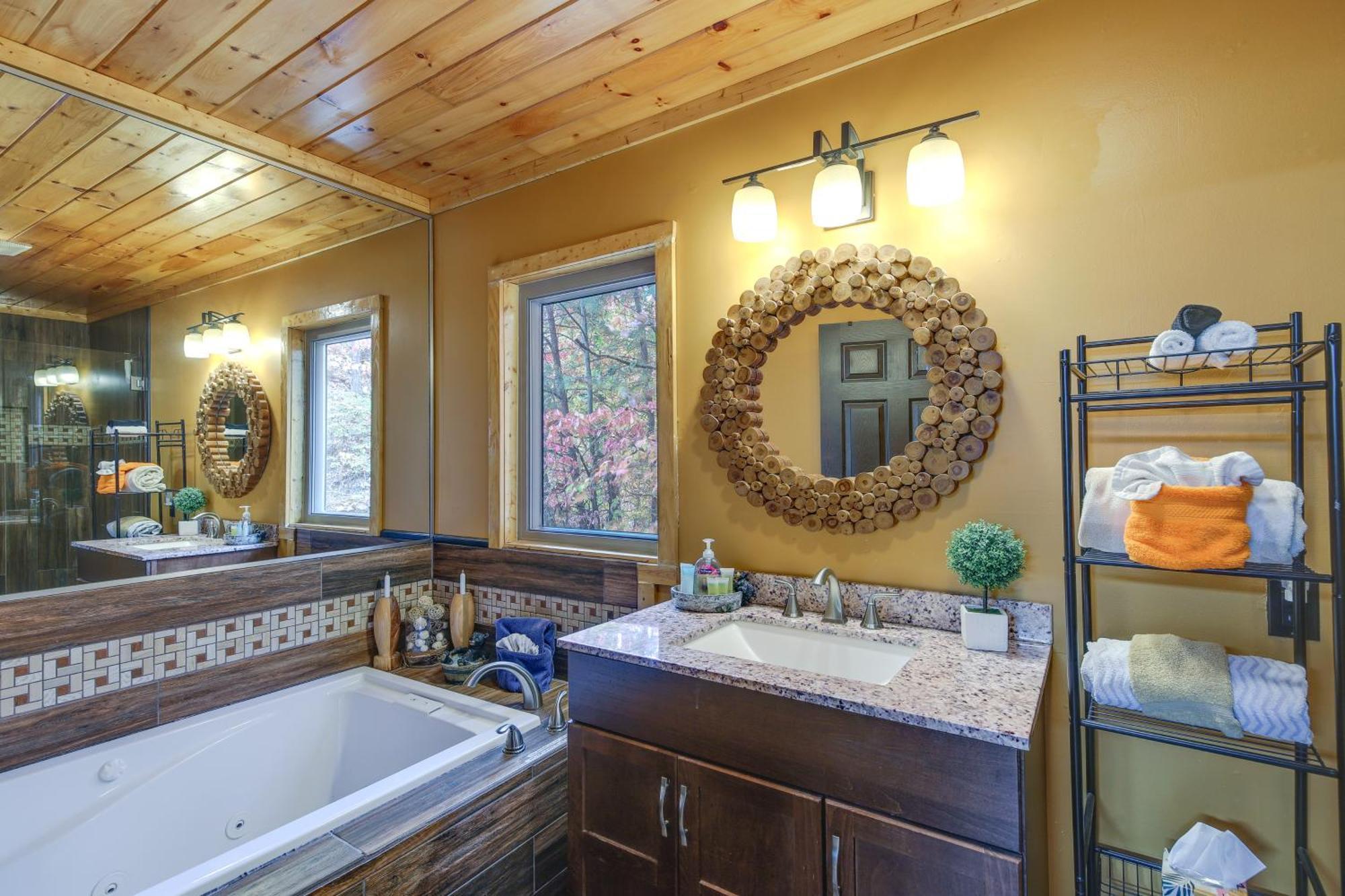 Above And Beyond Pigeon Forge Cabin With Prime Views! Exterior photo